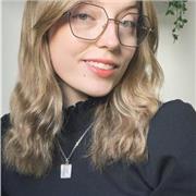 Étudiante en droit implacable en histoire et fascinée par celle-ci !!
